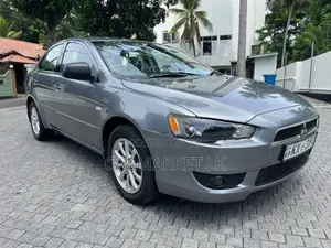 Mitsubishi Lancer EX 2013