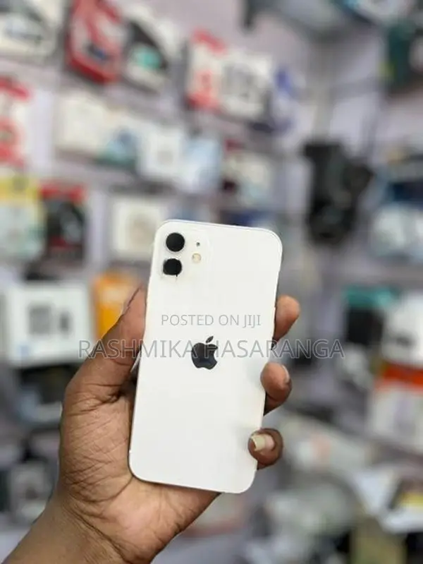 Apple iPhone 12 (Used)