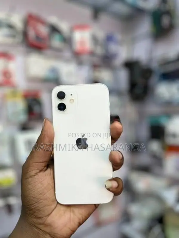 Apple iPhone 12 (Used)