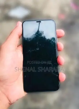 Apple iPhone XS (Used)