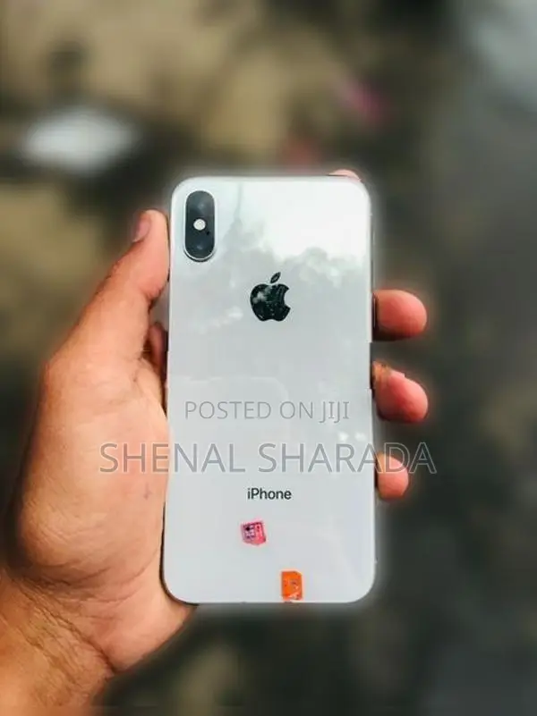 Apple iPhone XS (Used)