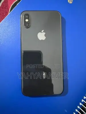 Apple iPhone XS (Used)