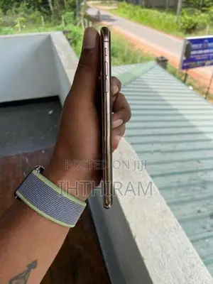 Apple iPhone XS Max (Used)