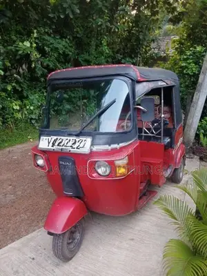 Bajaj RE 2010