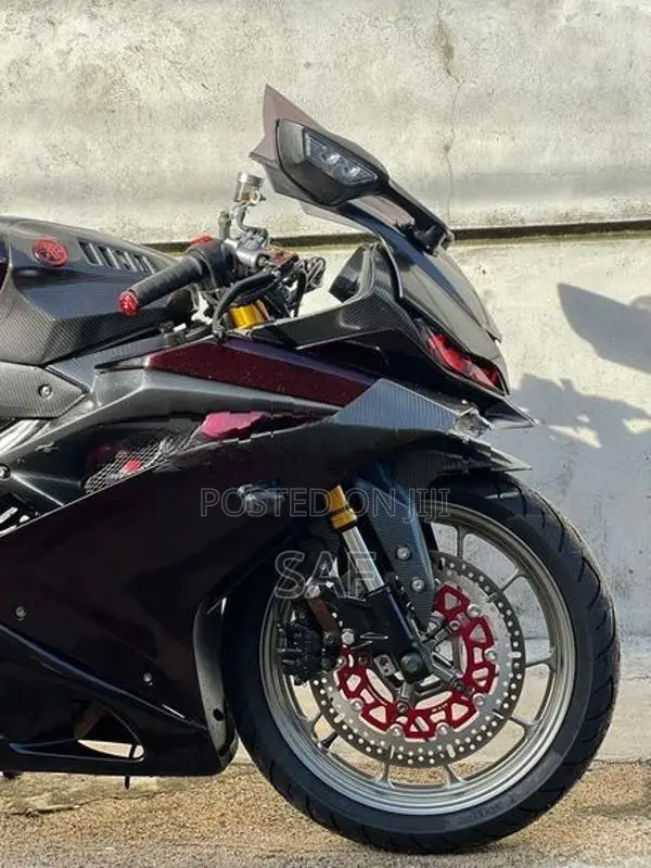 Yamaha R15 2019