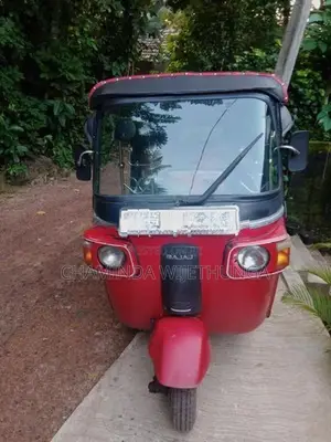 Bajaj RE 2010