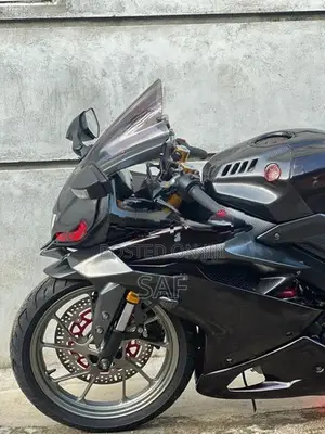 Yamaha R15 2019