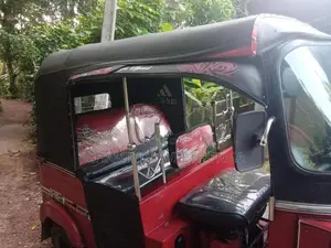 Bajaj RE 2010