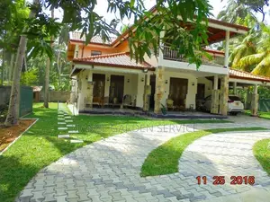 Malaysian Grass With Interlock Paving