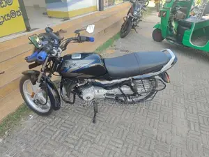 Bajaj CT100 2025