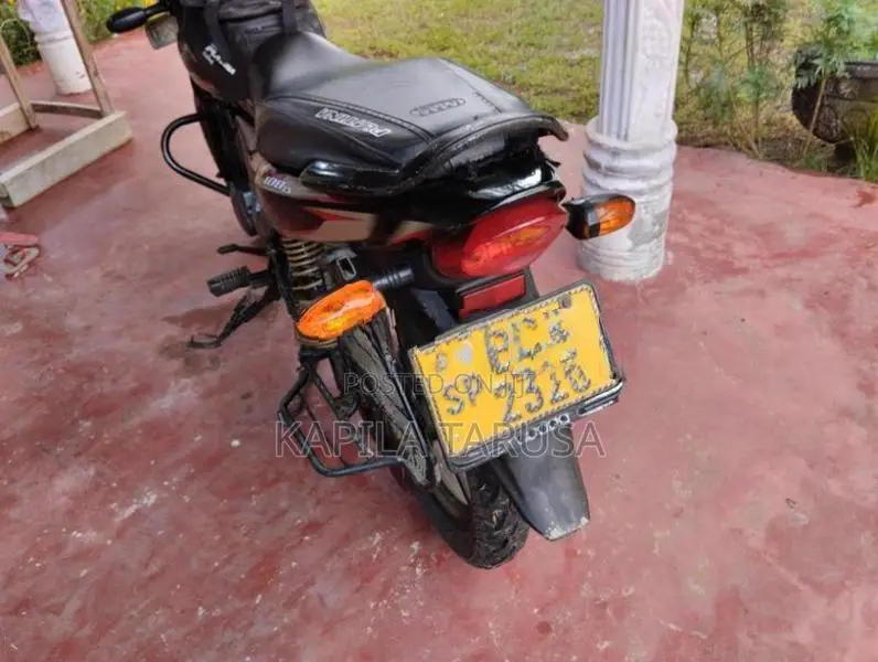 Bajaj Platina ES 2015
