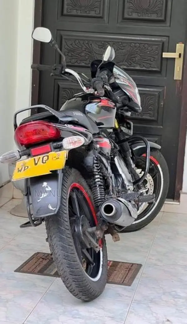 Bajaj Discover 2010
