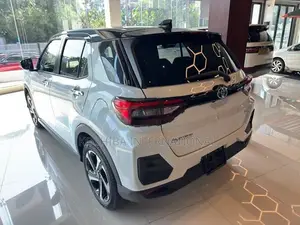 Toyota Raize Z Hybrid 1200cc 2026