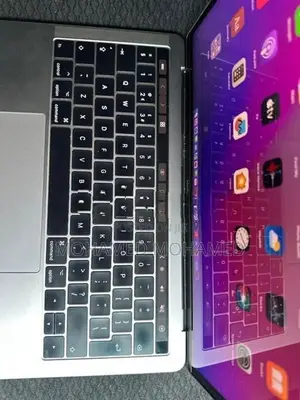 Apple MacBook Pro Touch Bar
