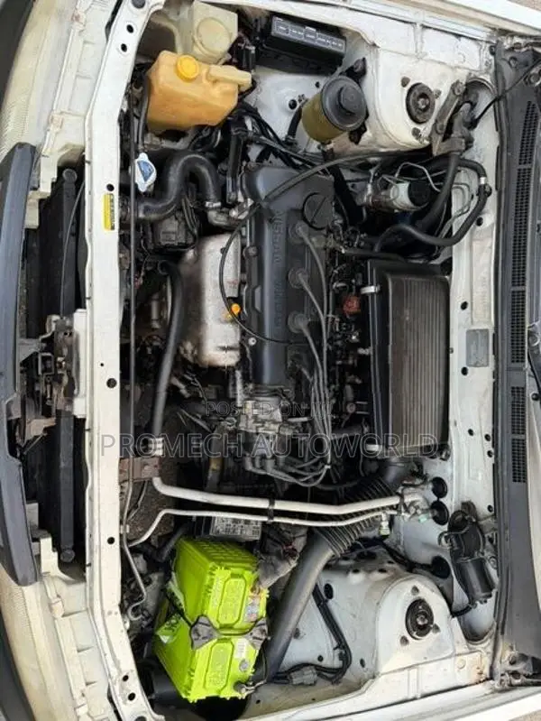 Nissan Sunny B14 1994