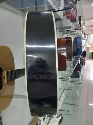 Signature Box Guitar