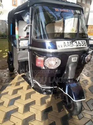 Bajaj RE 2012