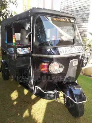 Bajaj RE 2012