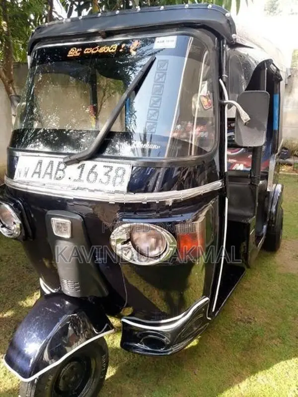 Bajaj RE 2012