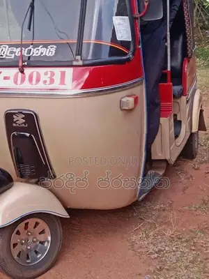 Bajaj RE 1987