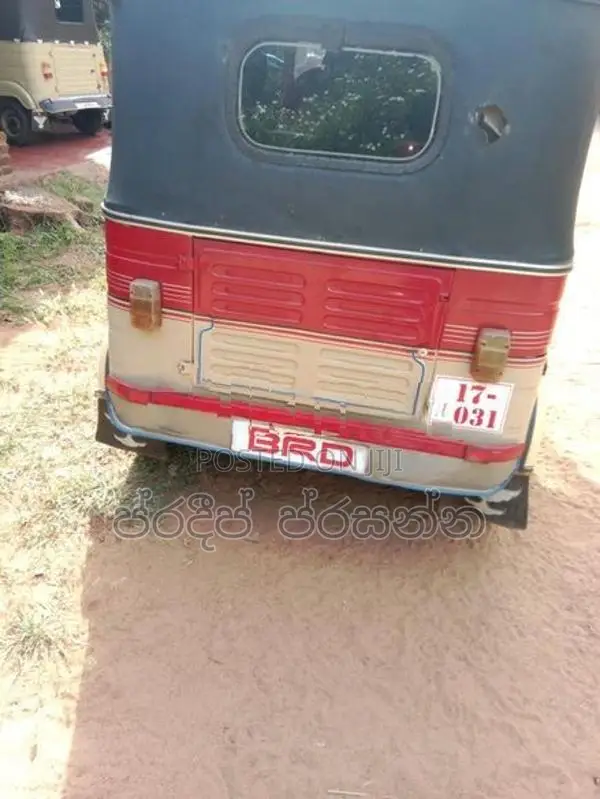Bajaj RE 1987