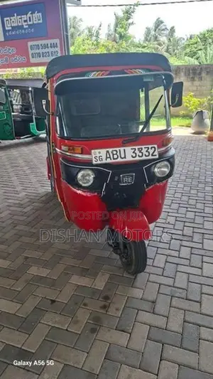 Bajaj RE 4 Stroke 2019