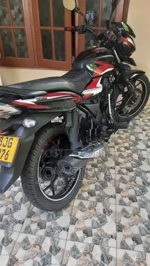 Bajaj Discover 125 2023