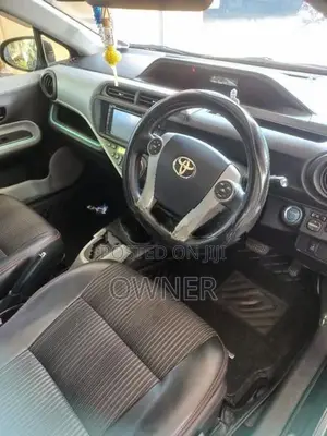Toyota Aqua 2012