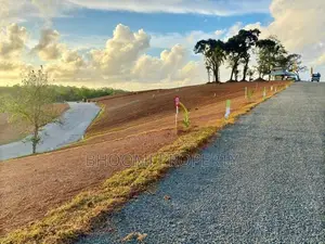 කළුතර නගරයෙන් බිම් කොටස්