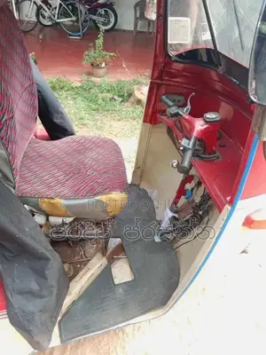 Bajaj RE 1987