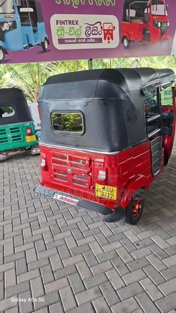 Bajaj RE 4 Stroke 2019