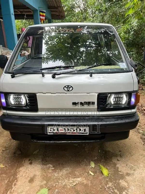Toyota Liteace cM35 1986