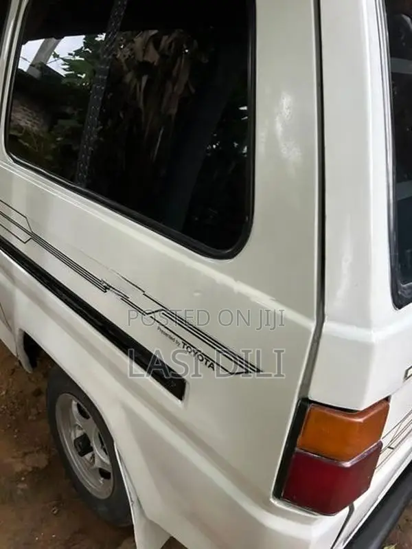 Toyota Liteace cM35 1986
