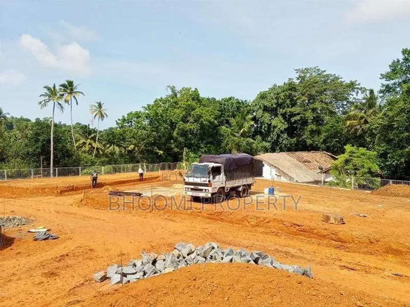 කරාපිටිය රෝහල හොඳම ඉඩම