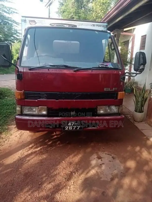 Isuzu Elf 2000