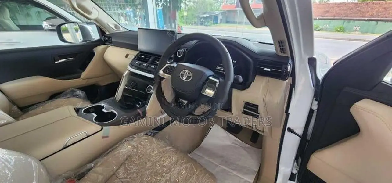 Toyota Land Cruiser Sahara Diesel ZX 2023