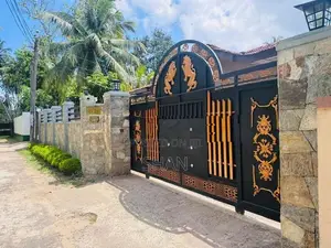 Hotel with House for Sale in Negombo