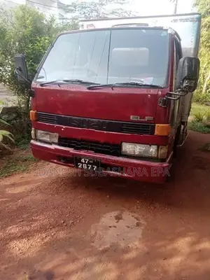 Isuzu Elf 2000