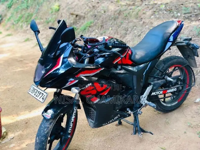 Suzuki Gixxer SF Red 2017