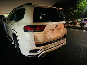 Toyota Land Cruiser Sahara Diesel ZX 2023