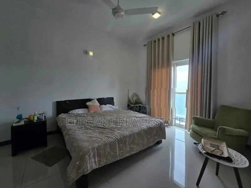 Sky Gardens - 03 Bedroom Apartment For Sale in Rajagiriya (A2693)