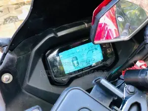 Suzuki Gixxer SF Red 2017