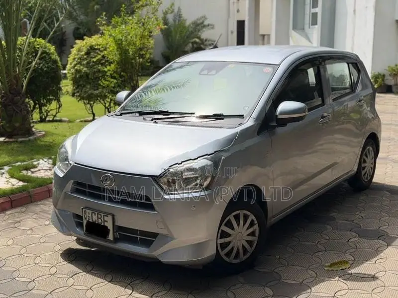 Daihatsu Mira ES 2018