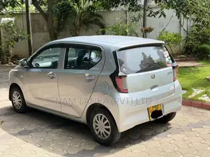 Daihatsu Mira ES 2018