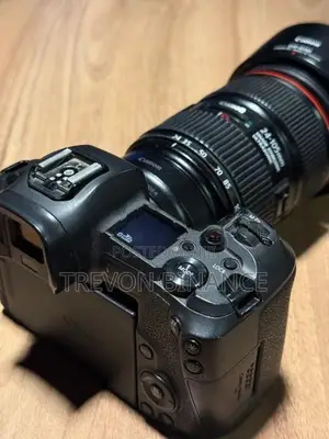 Canon Eos R Camera + Metabone 24-105mm f4 USM ii