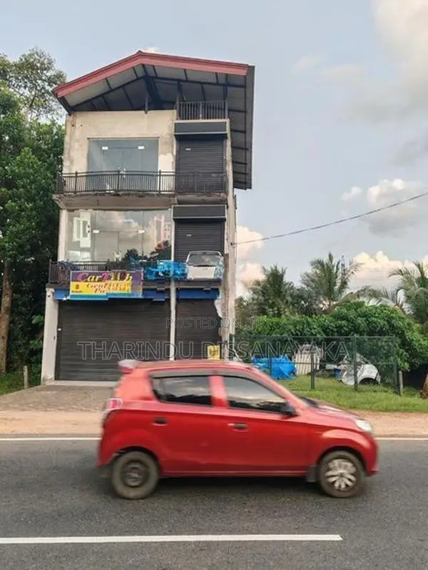 Land with Business place in Imbulgoda