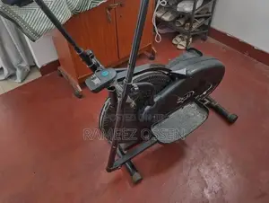 Orbitrek Standing Cross Machine