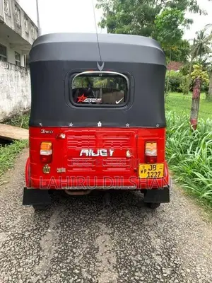 Bajaj RE 2004
