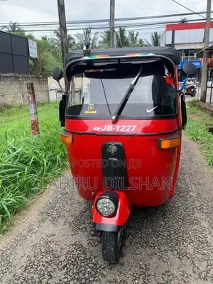 Bajaj RE 2004