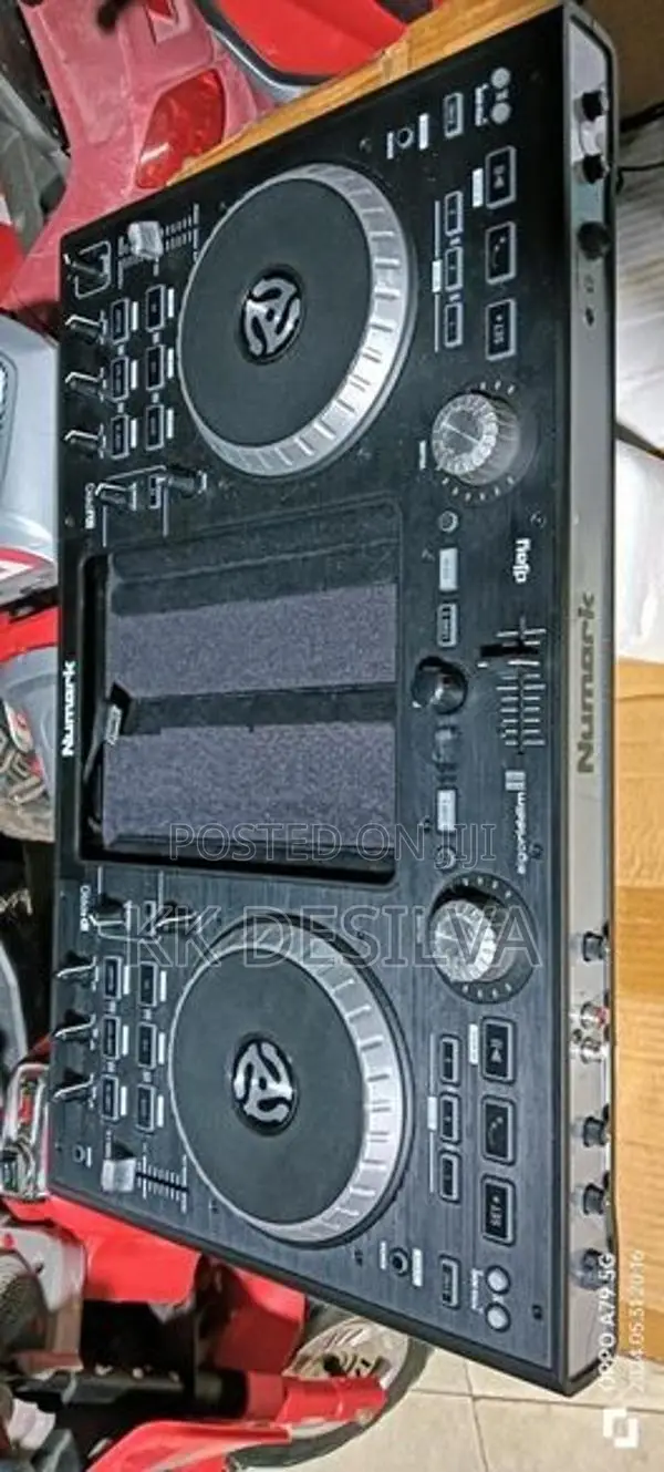 iDj Pro Controller